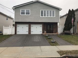 54 Massachusetts St, Staten Island, NY 10307