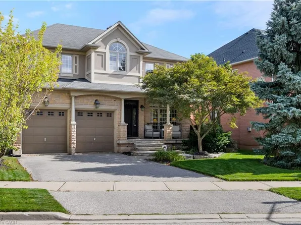 1384 Ferncrest Rd, Oakville, ON L6H 7W2