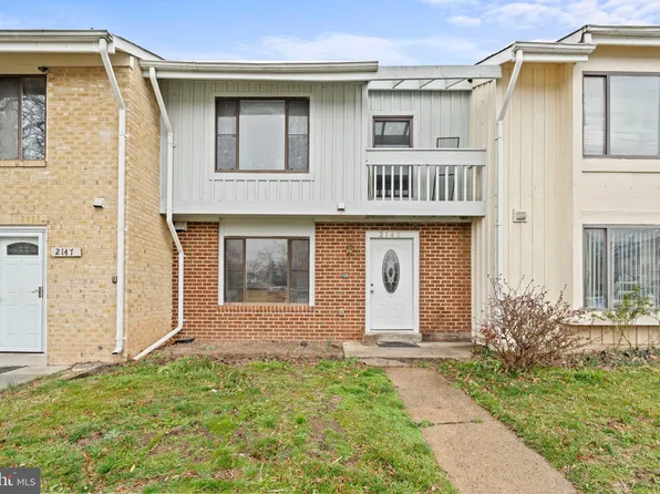 2145 Oram Pl, Herndon, VA 20170