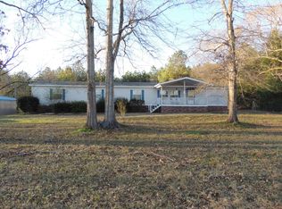 601 Oak Grove Rd, Prentiss, MS 39474