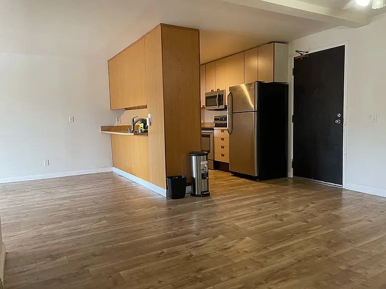 8332 Regents Rd #1G — Photo 5