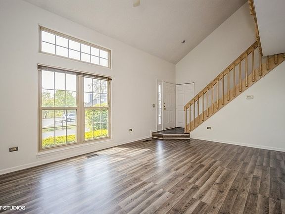 4th image of 1348 N Knollwood Dr