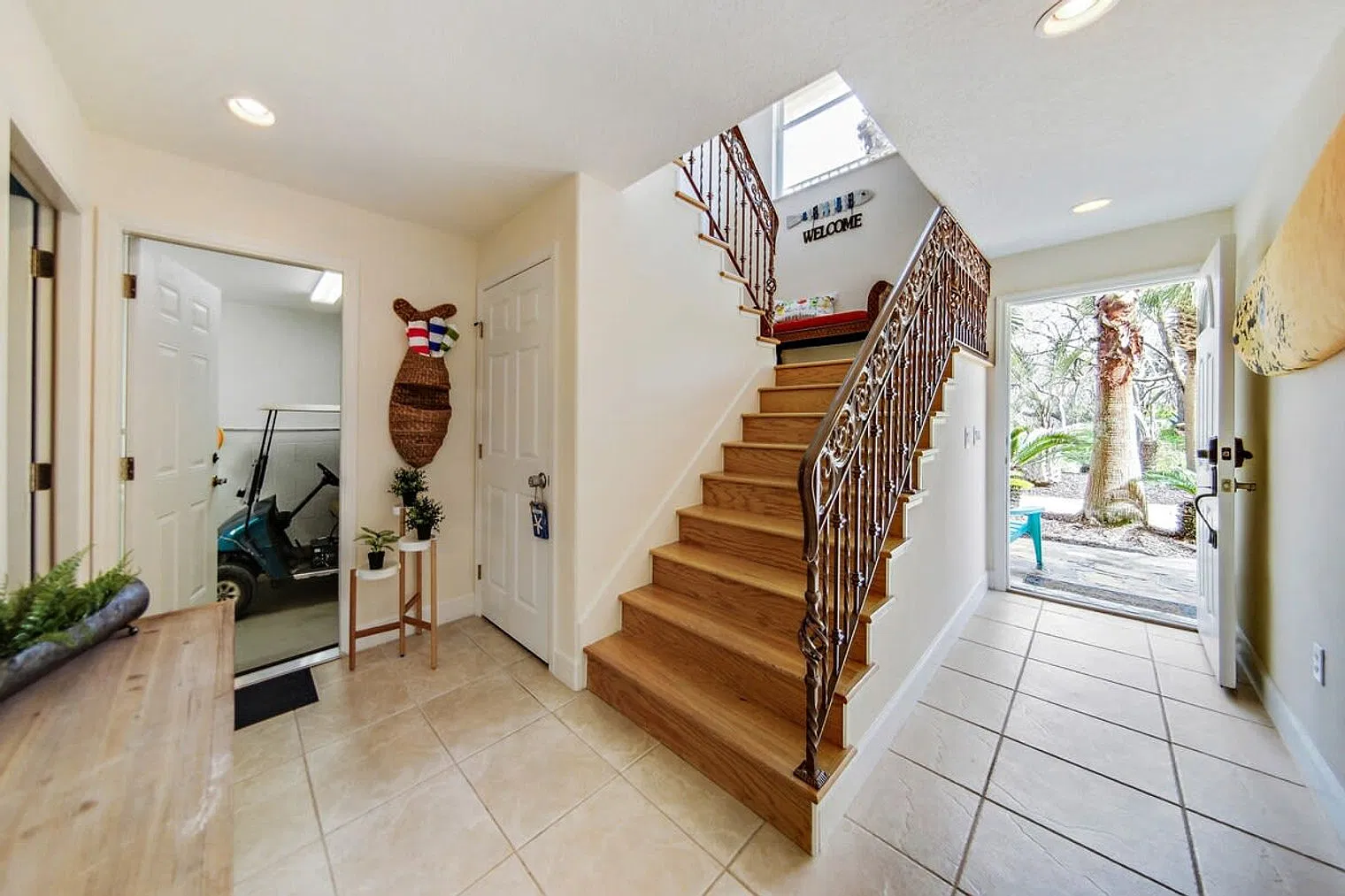 4 bed, 3.0 bath, 2992 sqft, $20,256 — Photo 3