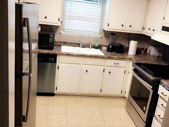5th image of 4099 Briarwood Dr