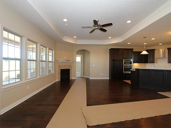 2nd image of 6683 Liberty Cir
