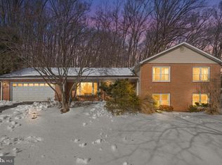 6102 Gallery St, Bowie, MD 20720