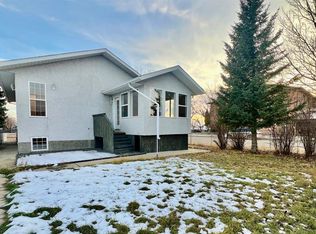 202 S 2nd Ave E, Hanna, AB T0J1P0