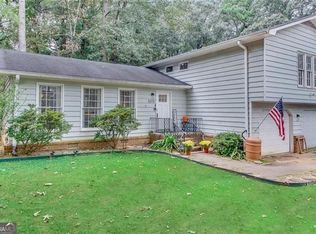5315 Rockborough Trl, Stone Mountain, GA