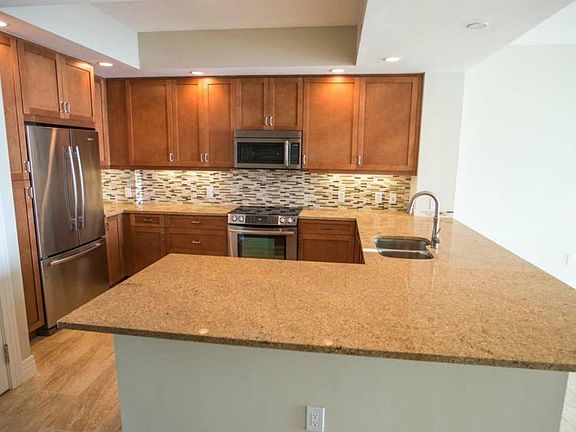 3rd image of 1325 Snell Isle Blvd NE Unit 710