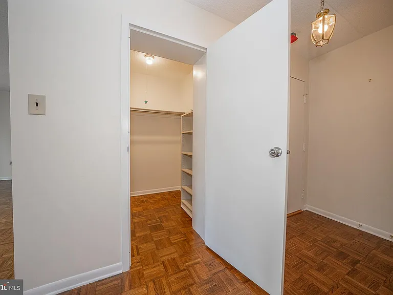 260 W Montgomery Ave #304 — Photo 8
