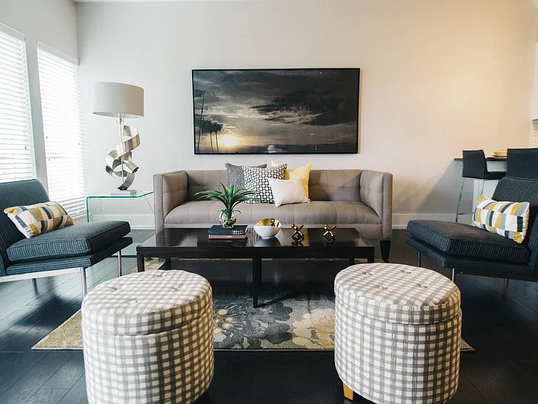1 br Family room
