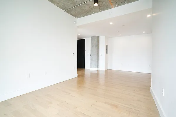 Rented by Lodger Corp | media 38