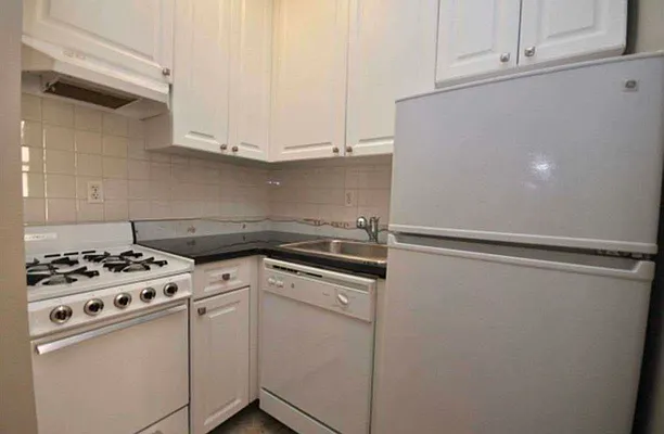 Rented by Corcoran | media 16