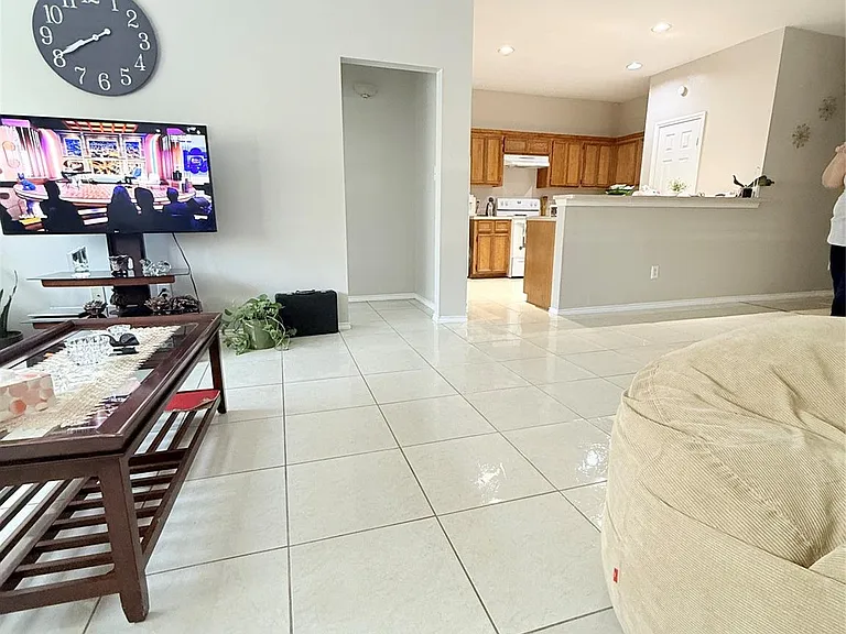 12818 Magenta Oaks Dr — Photo 6