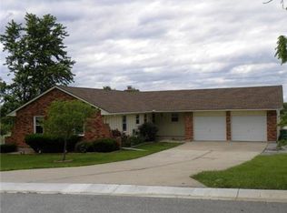 302 W Royal St, Raymore, MO 64083