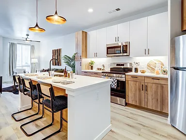 Tempo at Nine Mile Station