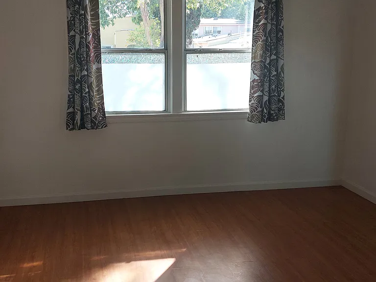 2107 Stewart St — Photo 15