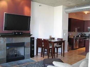 4th image of 700 N Larrabee St APT 2006
