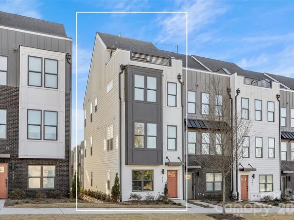 439 Blairhill Rd, Charlotte, NC 28217