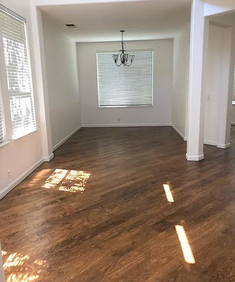 1073 McKay Dr — Photo 10