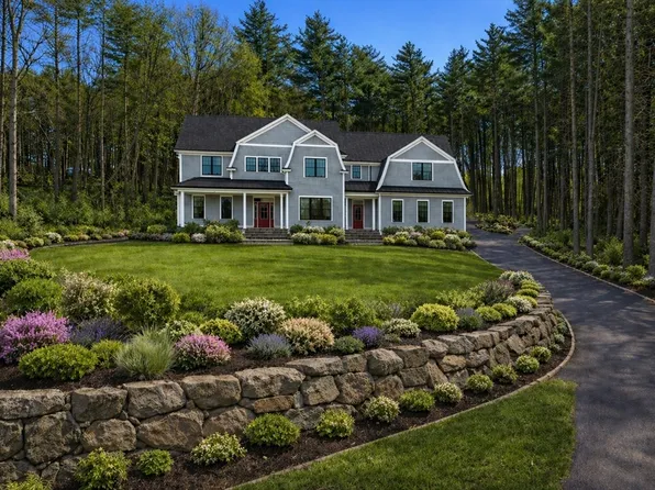 37 Lincoln St, Hopkinton, MA 01748