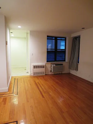 Rented by Waverly Realty Associates | media 29