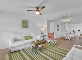 2048 Holiday Ln, Naples, FL 34104