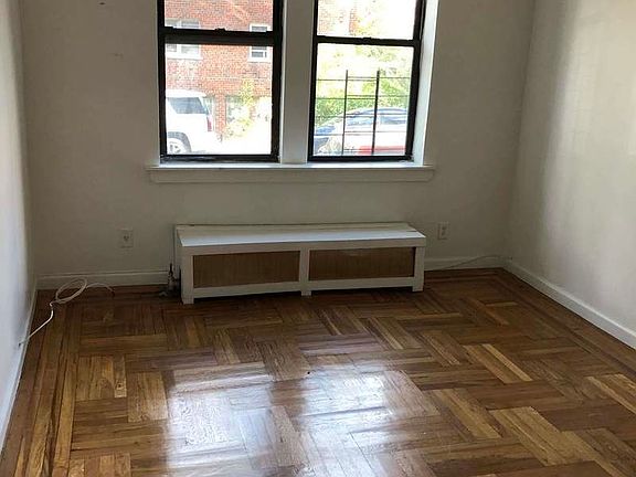 2nd image of 217 W 259th St APT 6