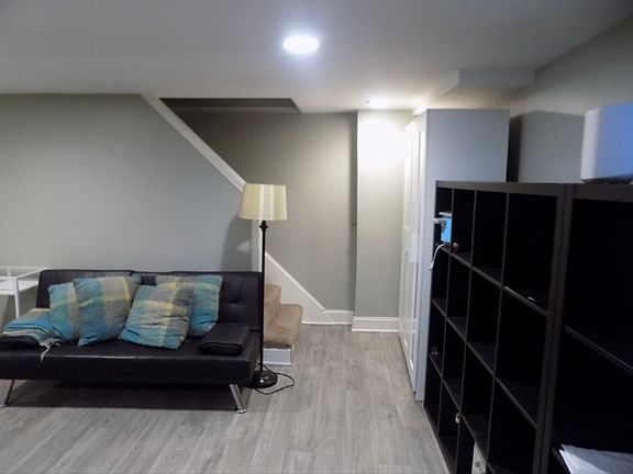 4th image of 2329 Ashburton St #D