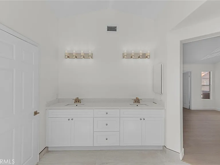 23234 Valerio St — Photo 21