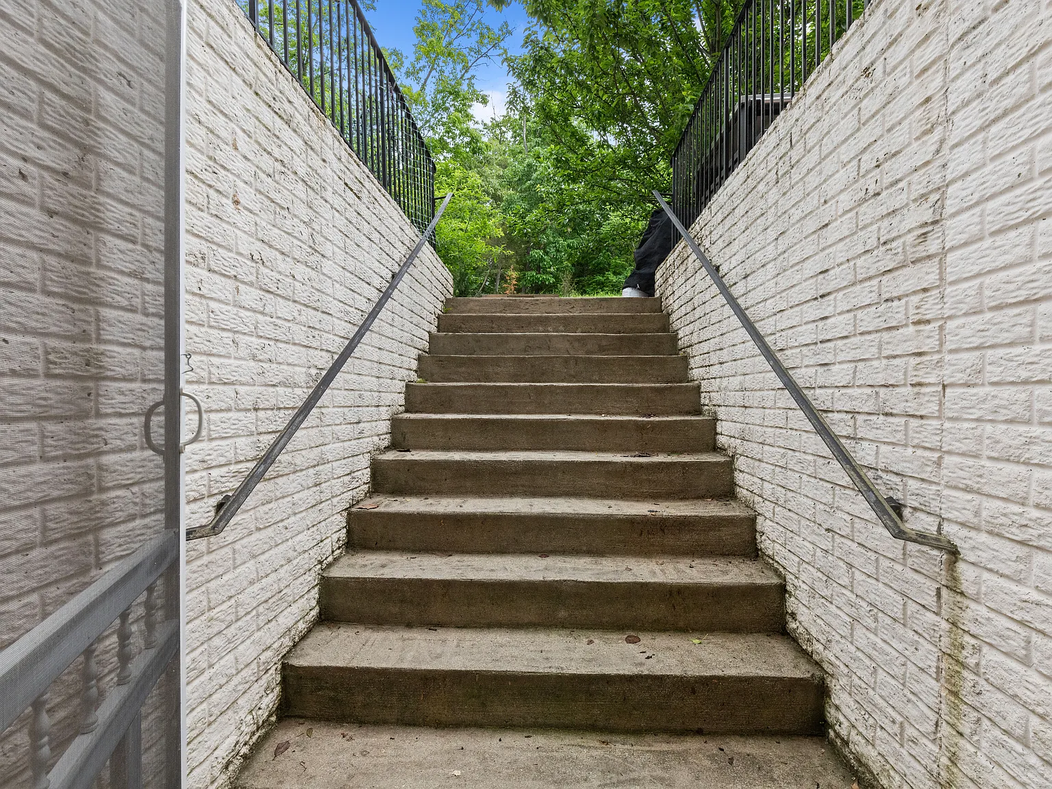 Cochrans Lock Dr, Ashburn — Photo 4