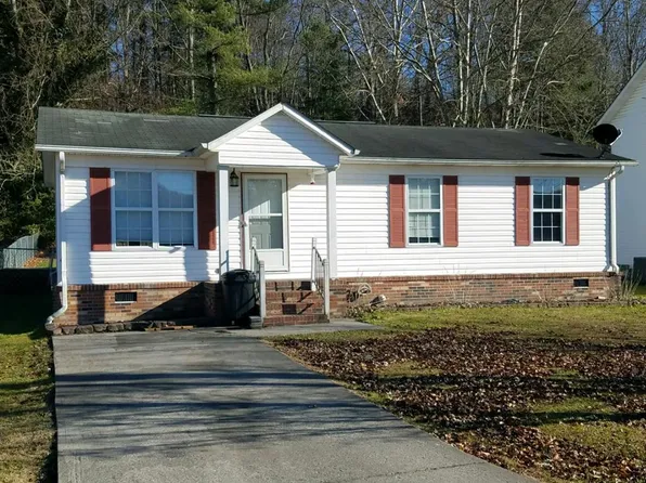 134 Wingo Ln, Cedar Bluff, VA 24609