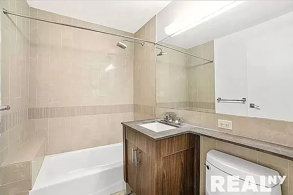 Rented by REAL New York | media 25