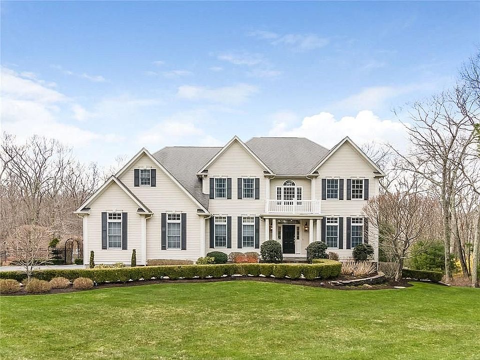 1st image of 105 Tipping Rock Dr