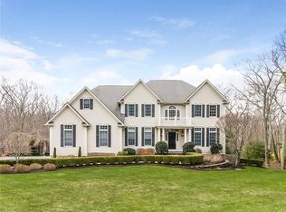 105 Tipping Rock Dr, East Greenwich, RI 02818