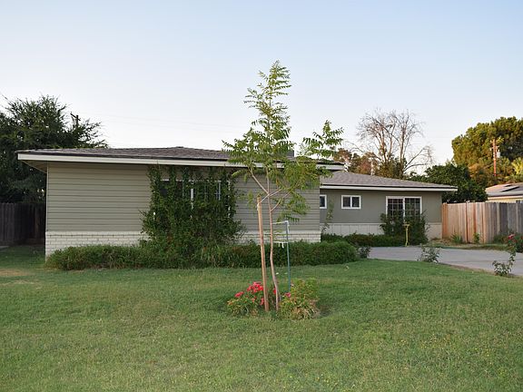 2nd image of 3834 W Cambridge Avenue