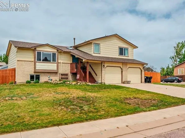 780 Foxwood Dr, Colorado Springs, CO 80911