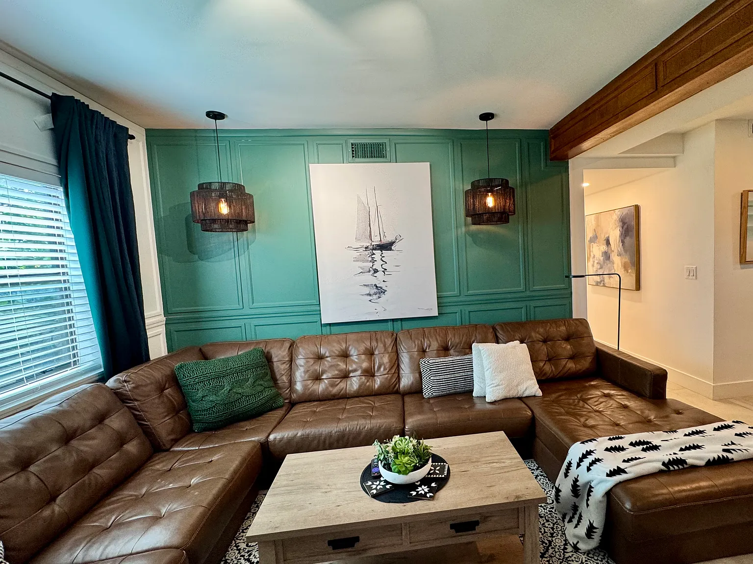 3 bed, 1000 sqft, $3,600 — Photo 3