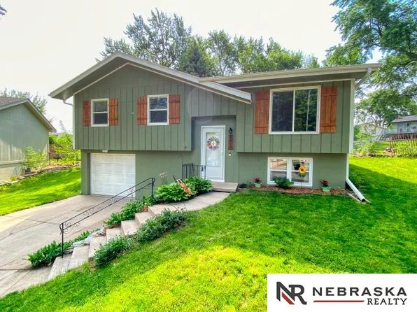 4813 N 130th Cir, Omaha, NE 68164