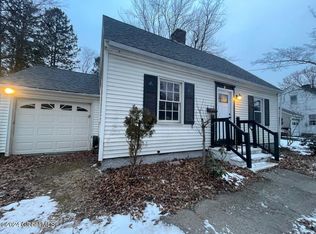 15 Jennifer Rd, Glenville, NY 12302