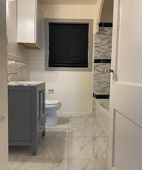 3819 Roseland Ave — Photo 19