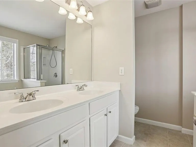 642 Bernay Way — Photo 14