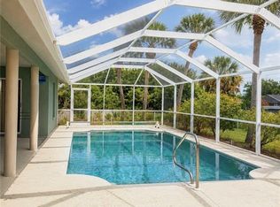 420 Glendale AVE, LEHIGH ACRES, FL 33936