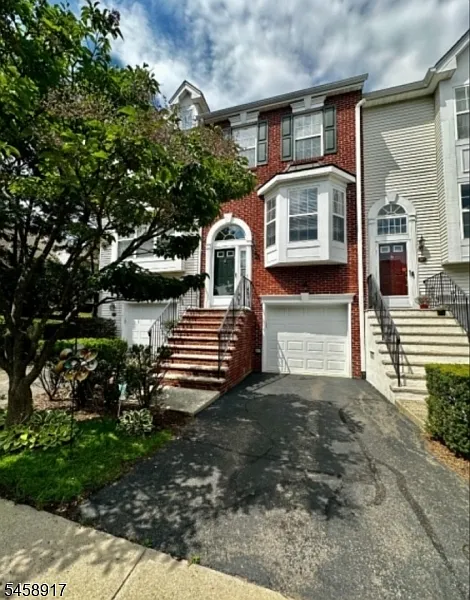 201 Swathmore Dr