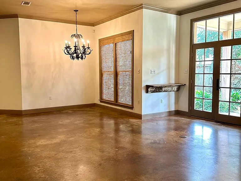 10243 Hillmont Ave — Photo 7
