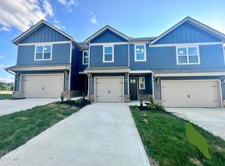 1708 Mountain Quail Cir, Maryville, TN 37801