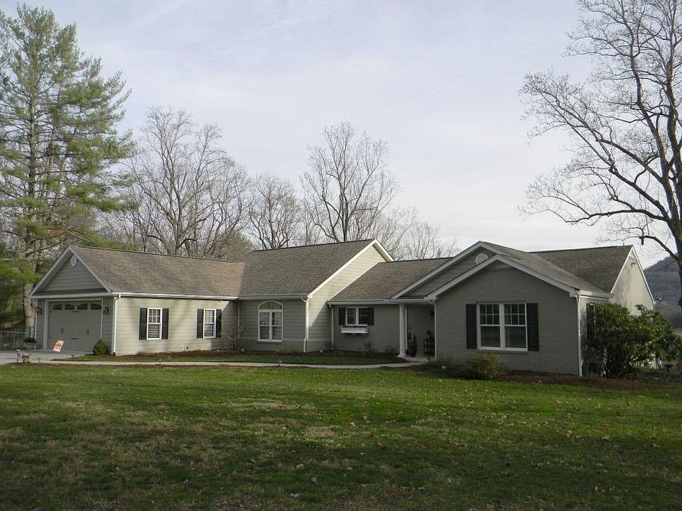 Front Exterior C