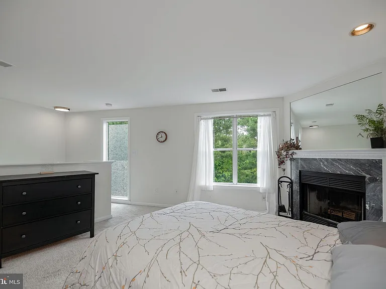 7317 Castleberg Ct — Photo 16