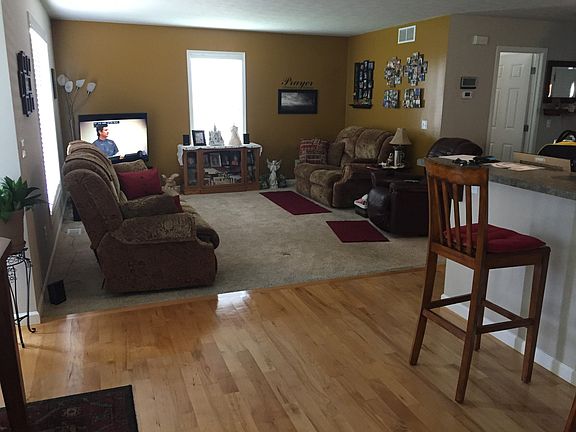 5th image of 1422 Tall Grass Prairie Dr