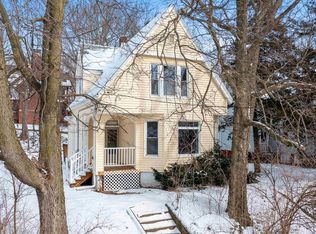 1532 NE Starr Ter, Peoria, IL